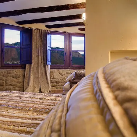 Boutique Real De Liena Con 1 Jacuzzi Y Restaurante Liena 3* Murillo de Gállego