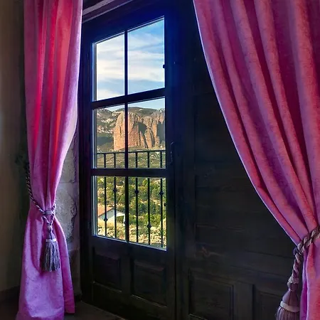 Boutique Real De Liena 3*