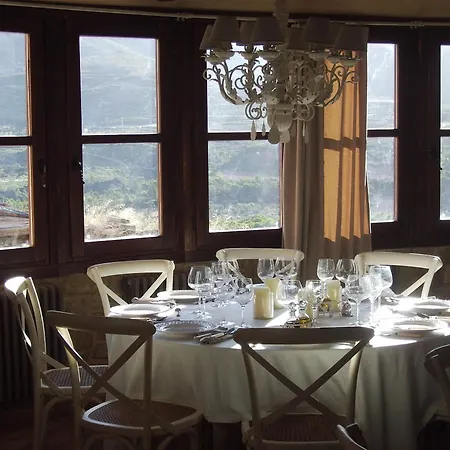 Boutique Real De Liena Con 1 Jacuzzi Y Restaurante Liena 3* Murillo de Gállego