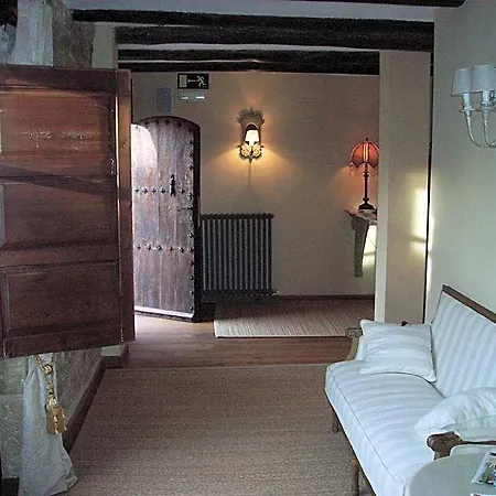 Boutique Real De Liena Con 1 Jacuzzi Y Restaurante Liena Hotel