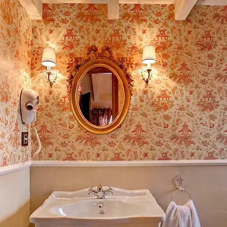 Boutique Real De Liena Con 1 Jacuzzi Y Restaurante Liena